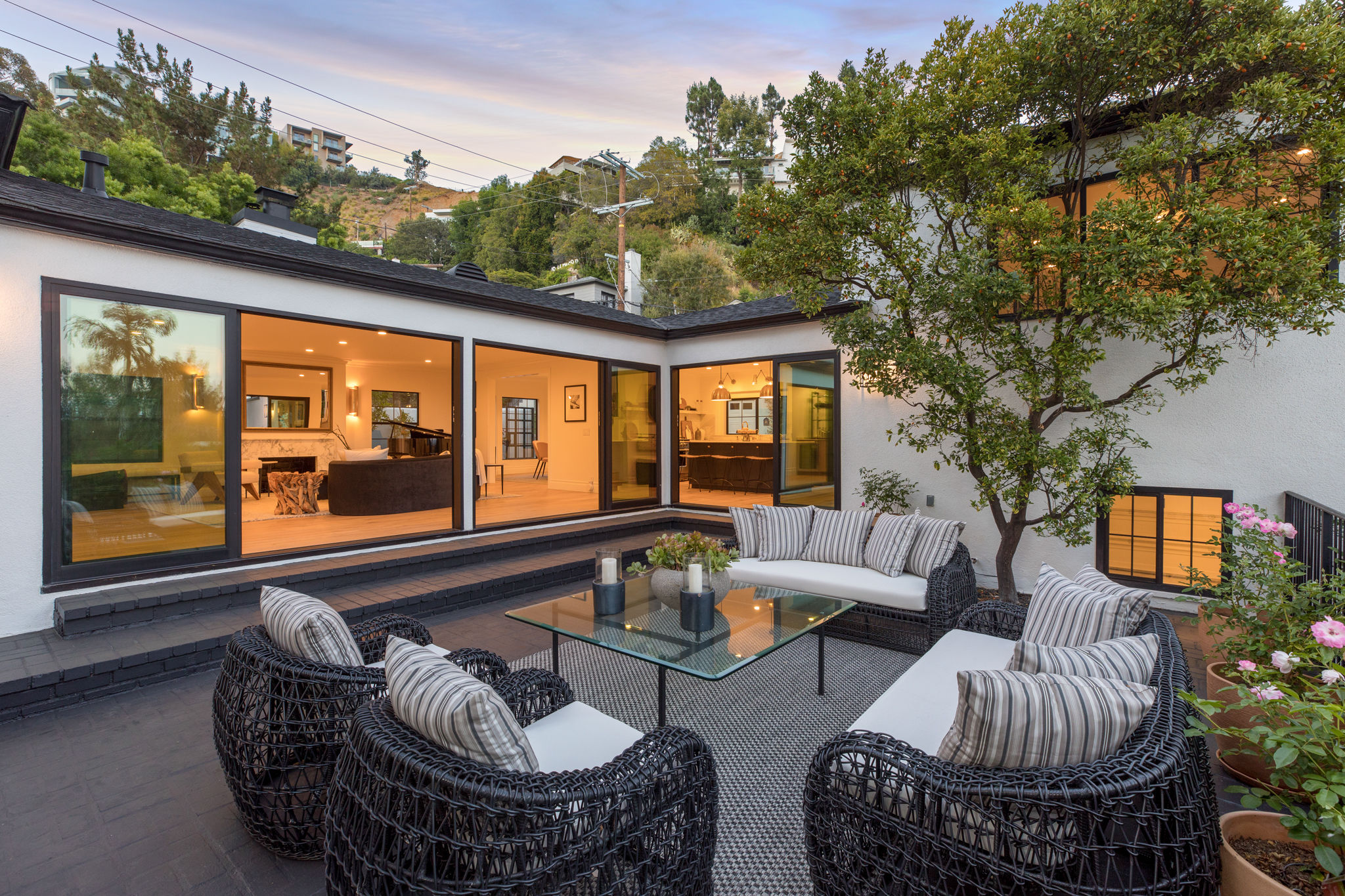 Indoor-outdoor living — Sunset Strip