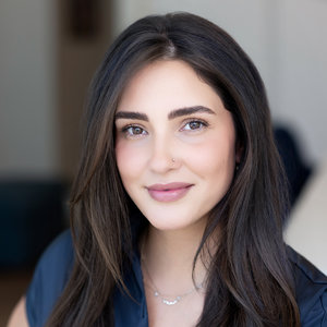 agent headshot