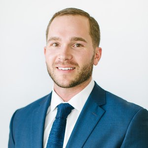 agent headshot