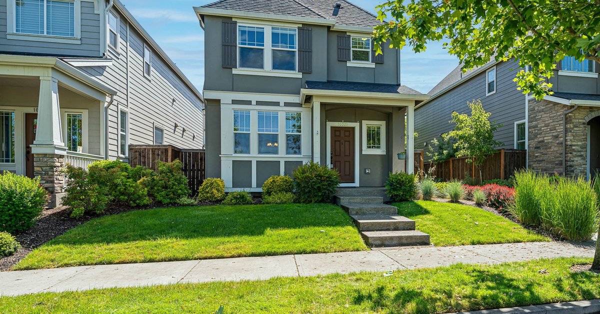 House Explording Property Tour