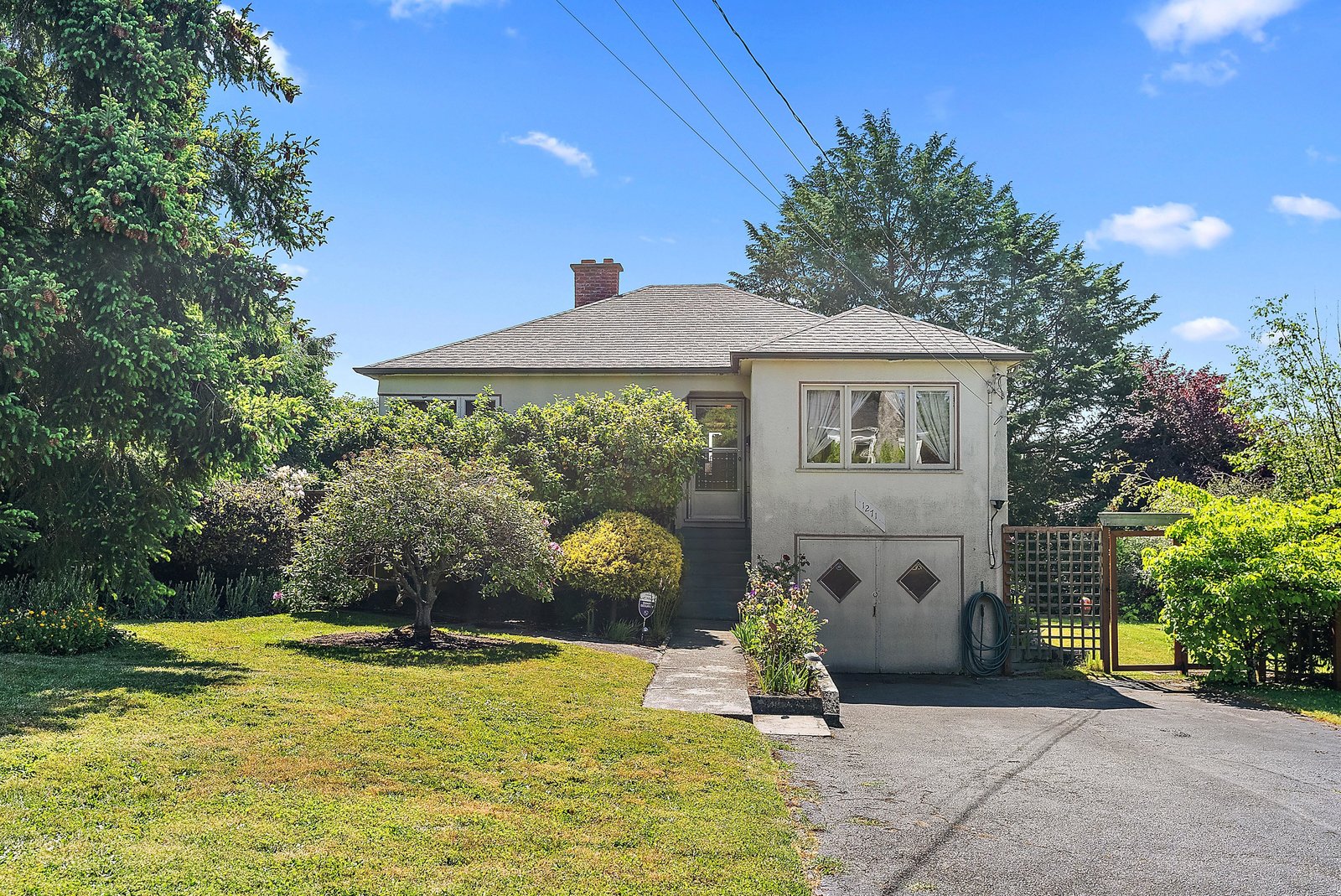 1271 Oakmount Road