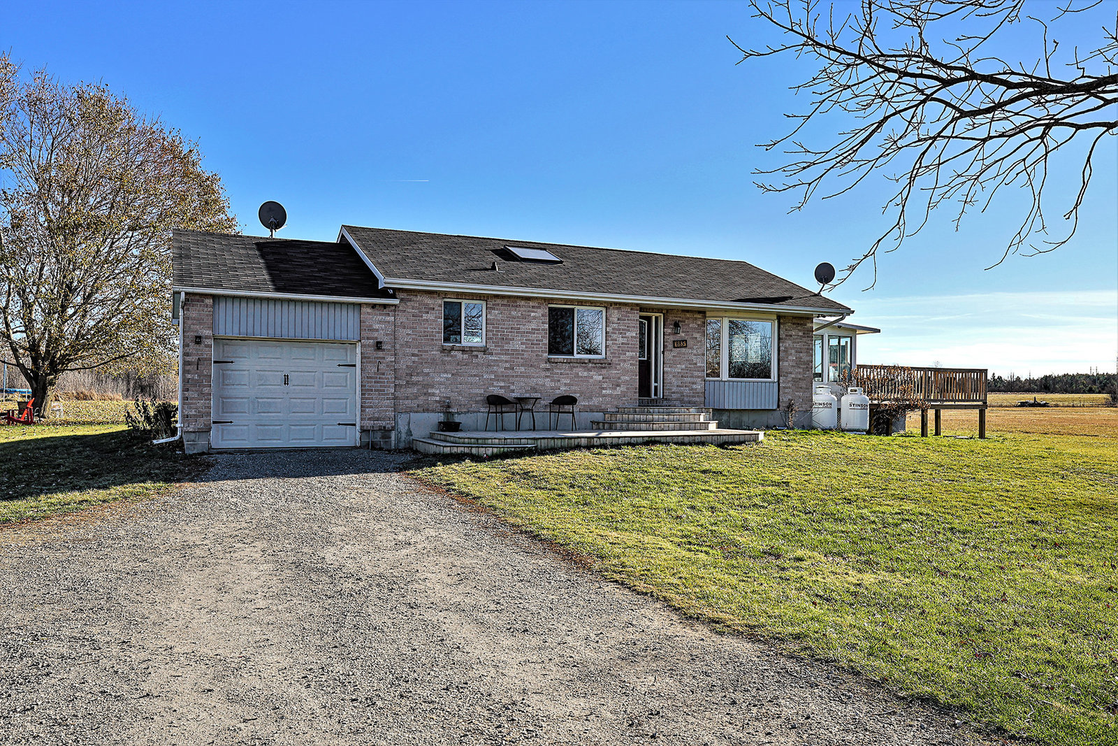 885 Townline Rd