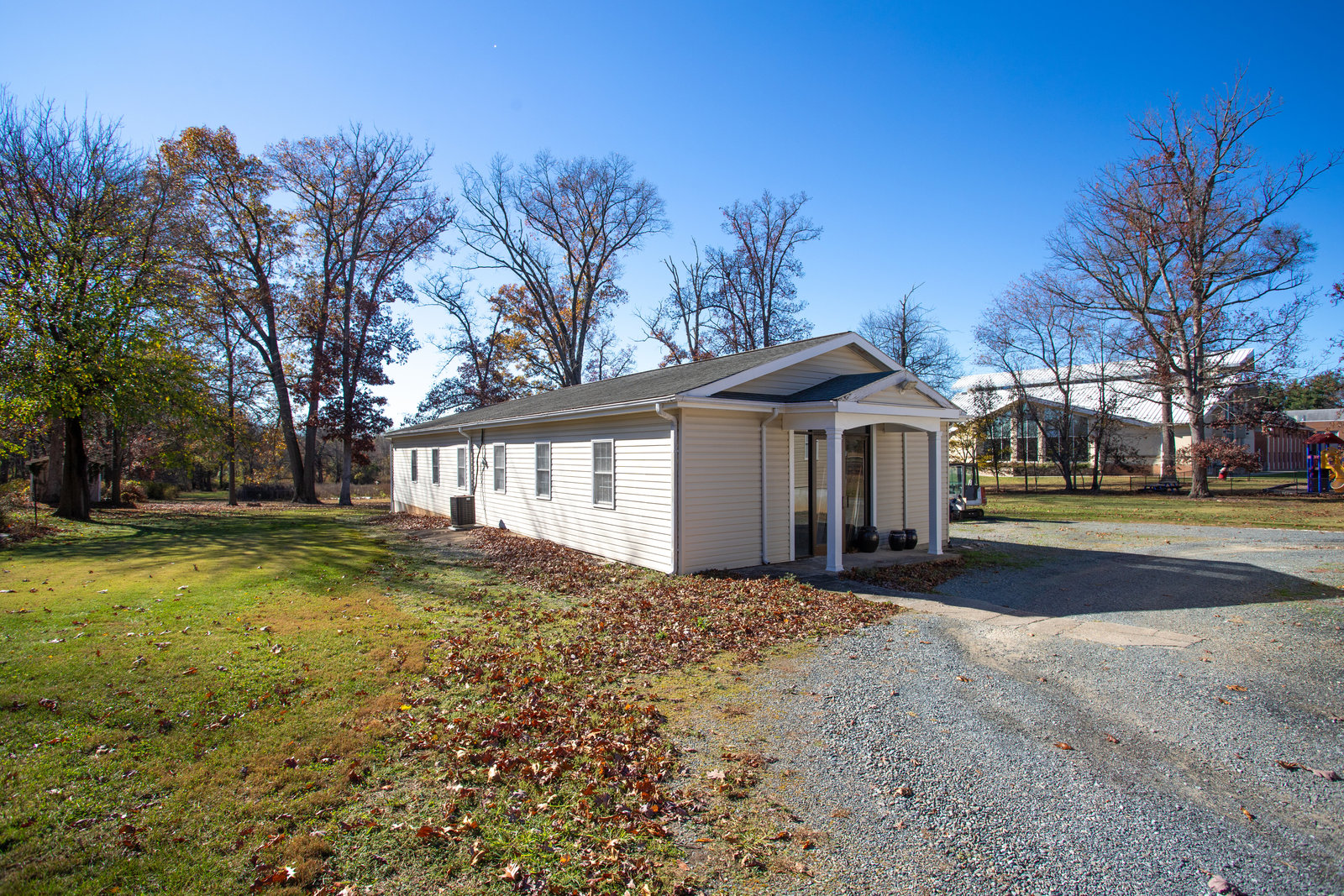 6904 Muncaster Mill Rd