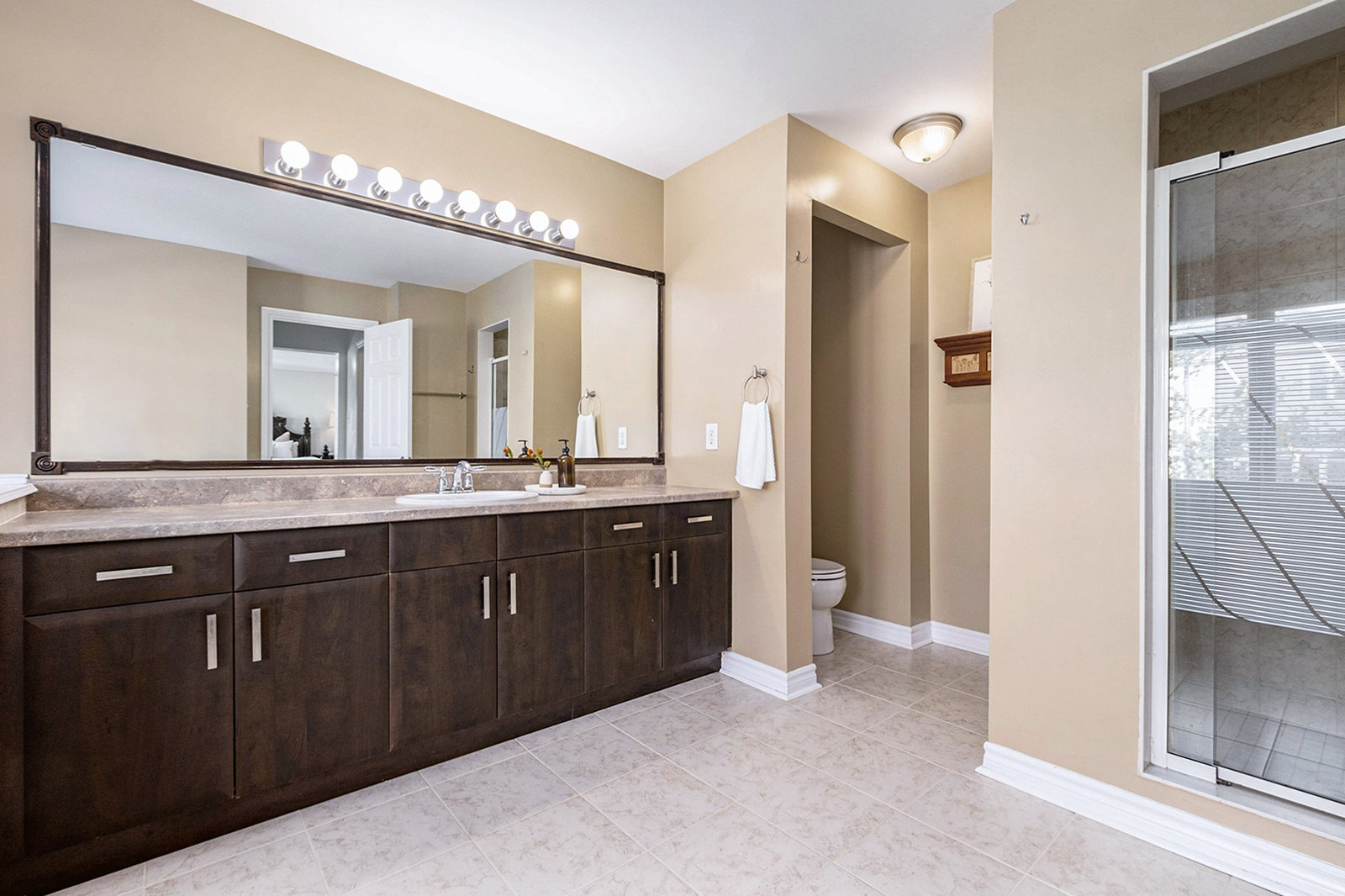 2174 Sunset Cove Circle