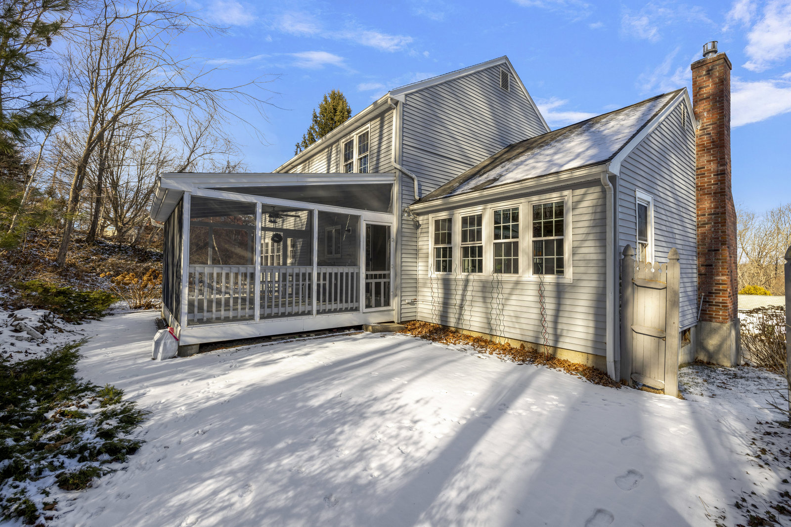 176 Roundtop Rd
