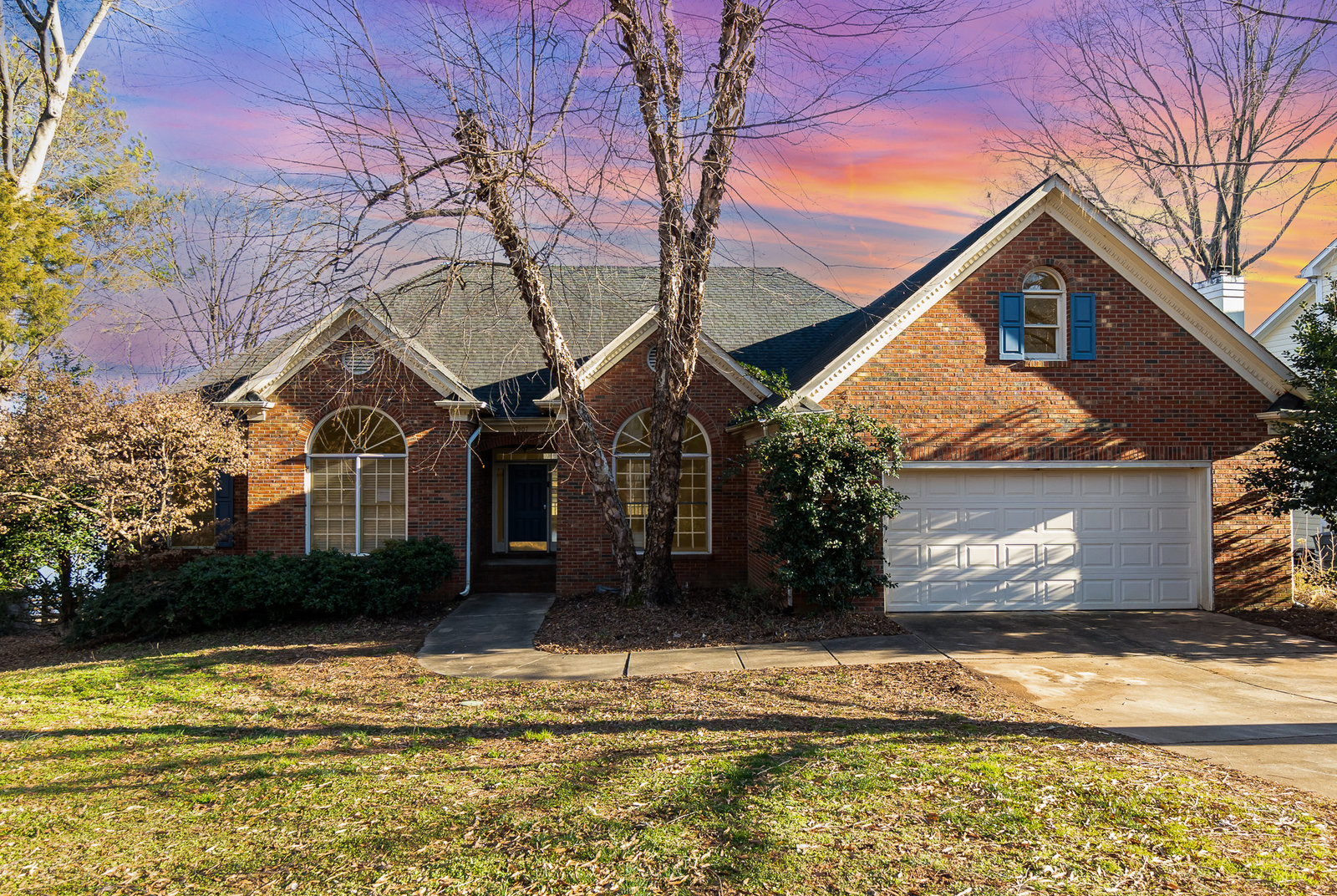 4907 Foxbriar Trail
