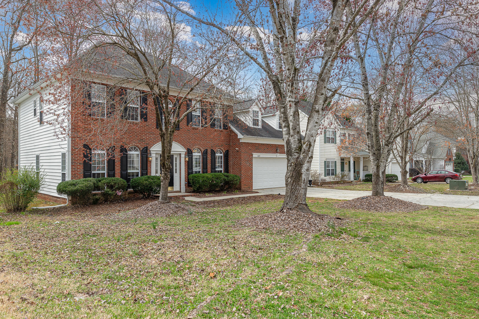 6654 Kingbird Court