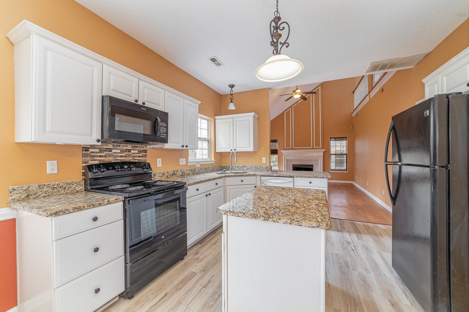 6654 Kingbird Court