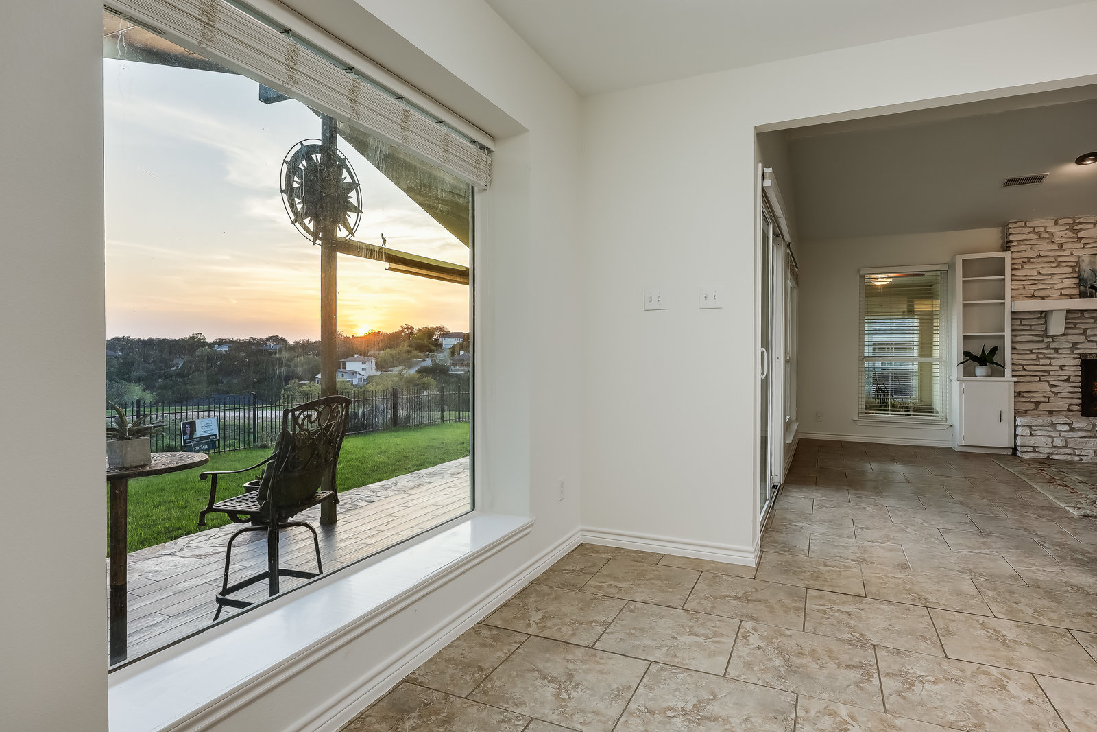 2802 Douglas Cove