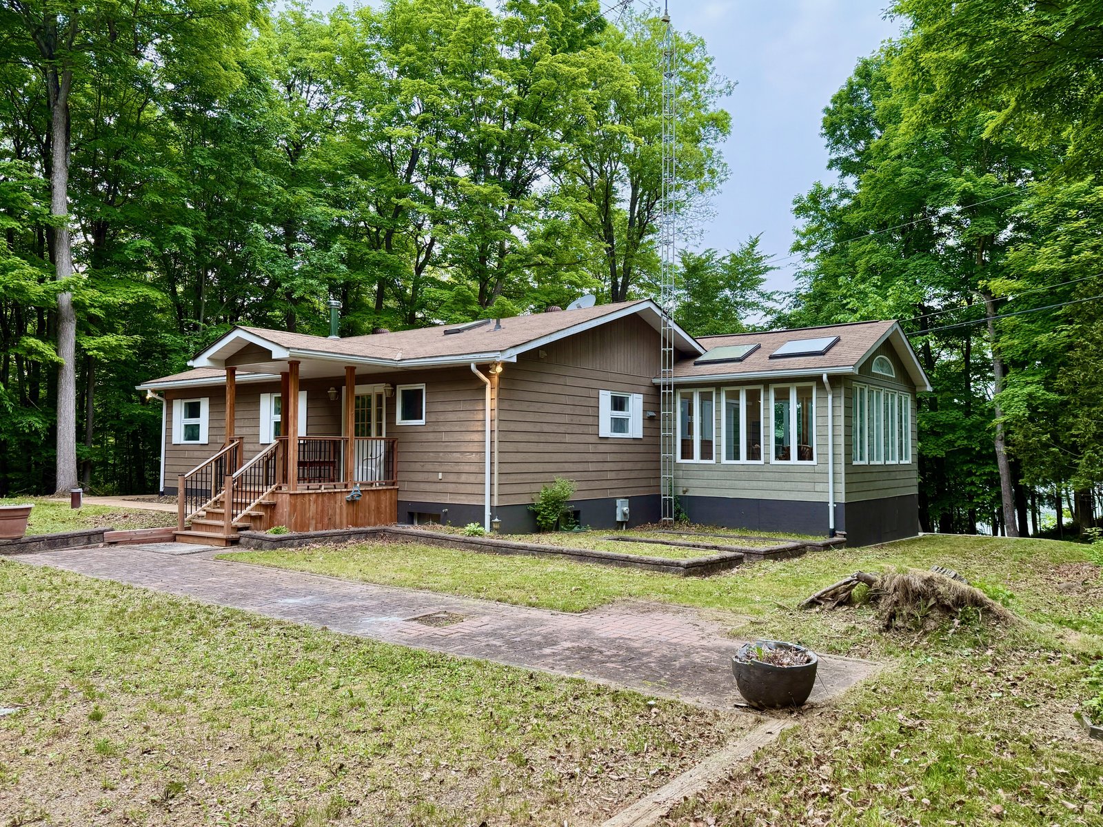 436 Miners Point Road
