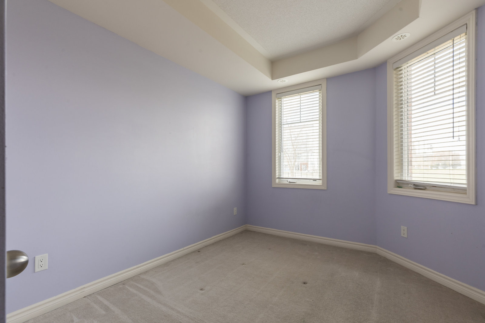 2420 Baronwood Drive Unit 2-02