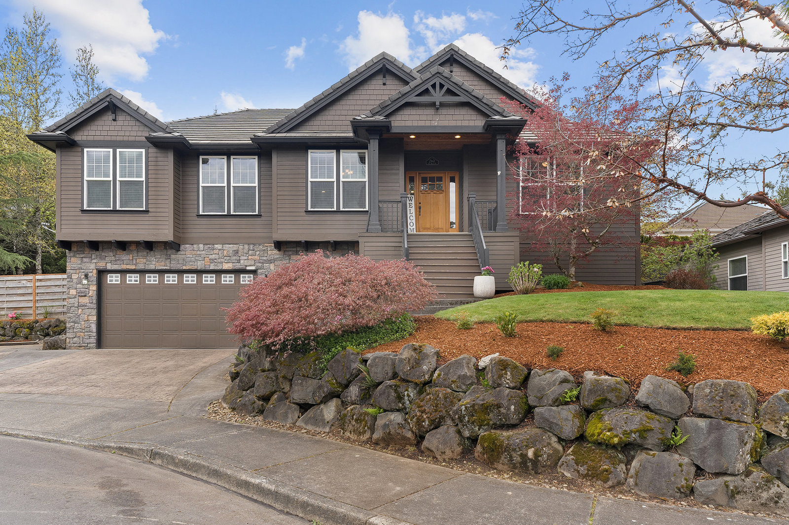 2947 SE Maple Pl