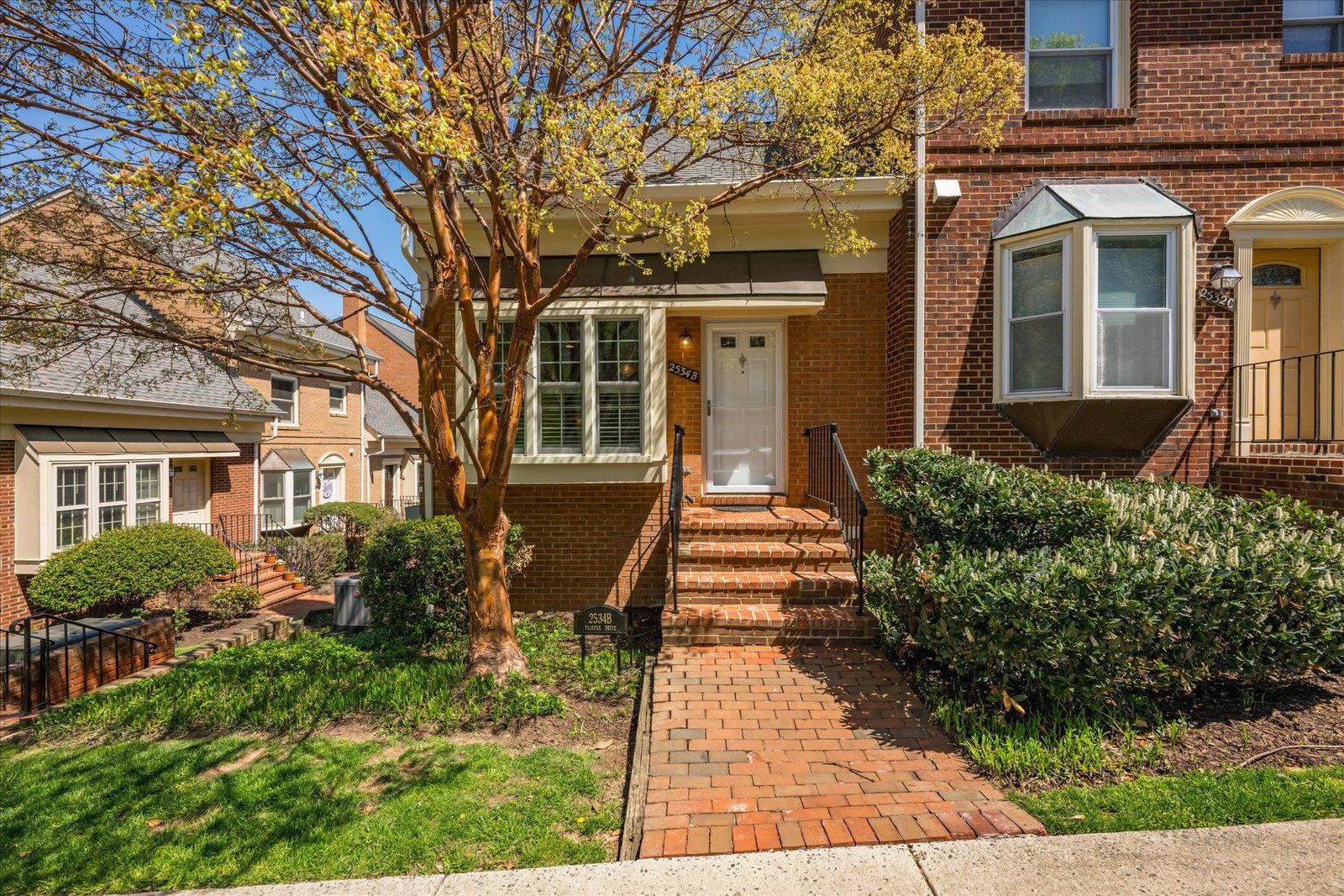2534 2534 N Fairfax Drive #B | Washington Fine Properties, LLC