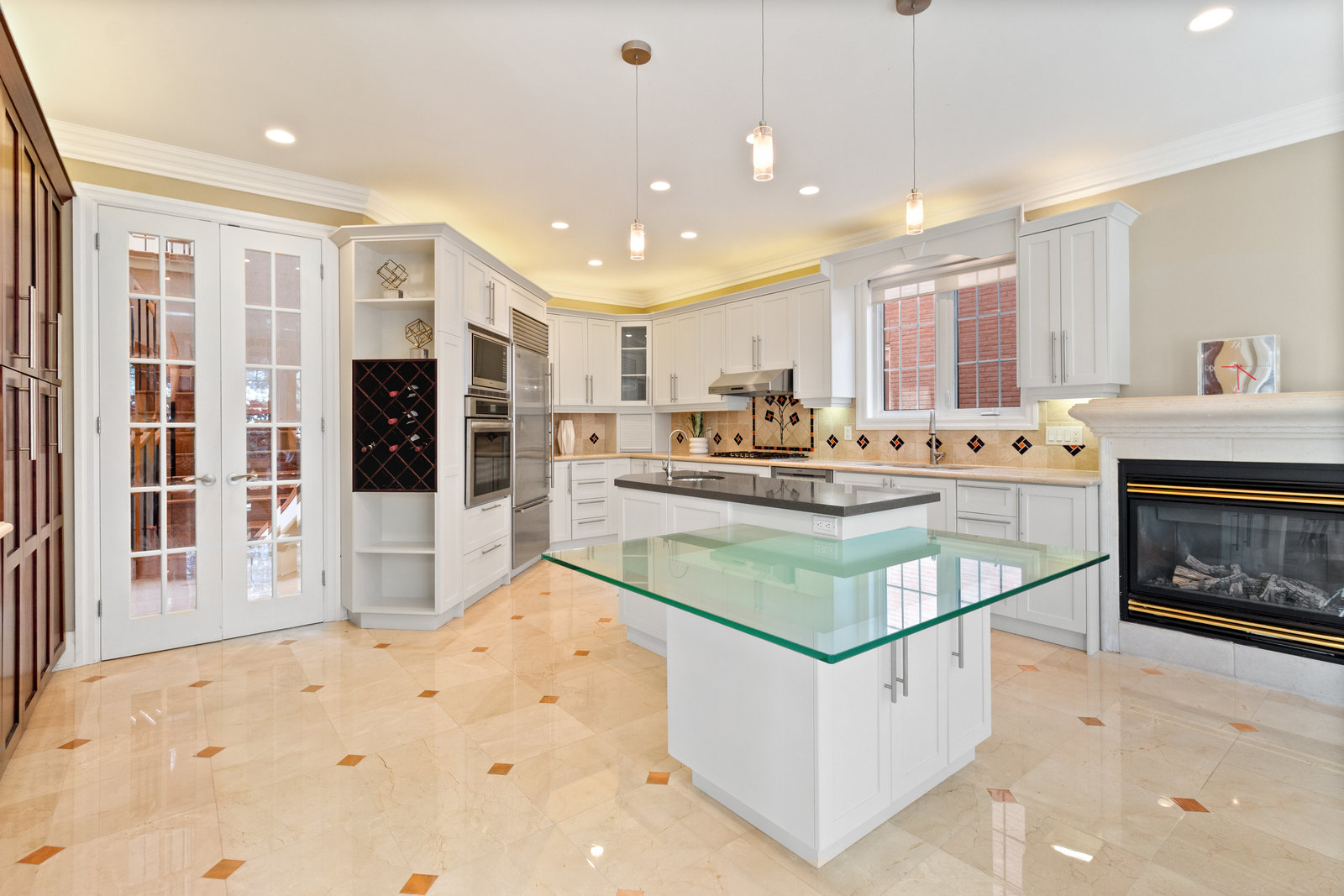 260 Princess Ave