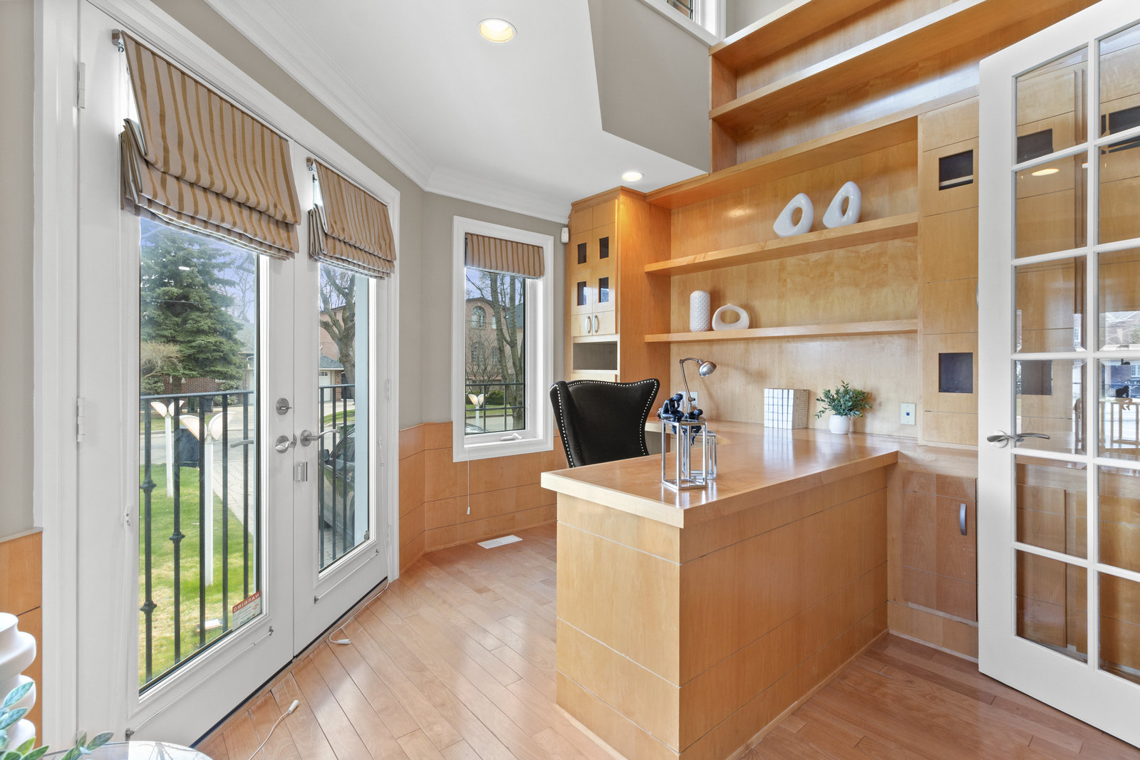 260 Princess Ave