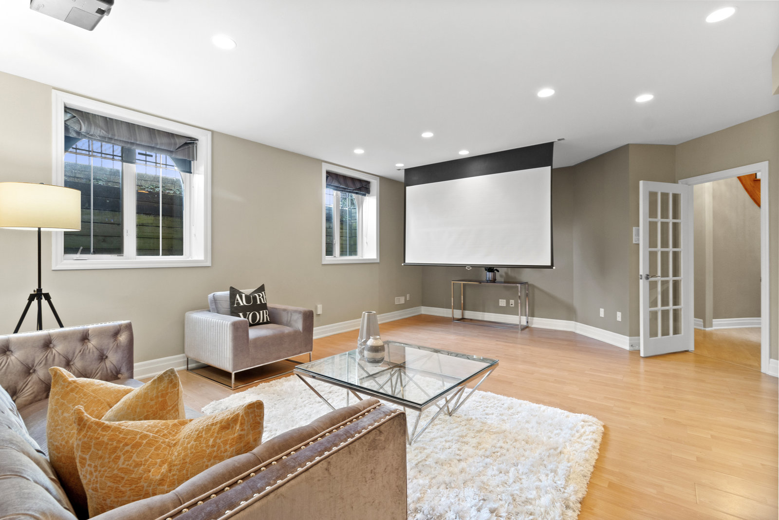 260 Princess Ave