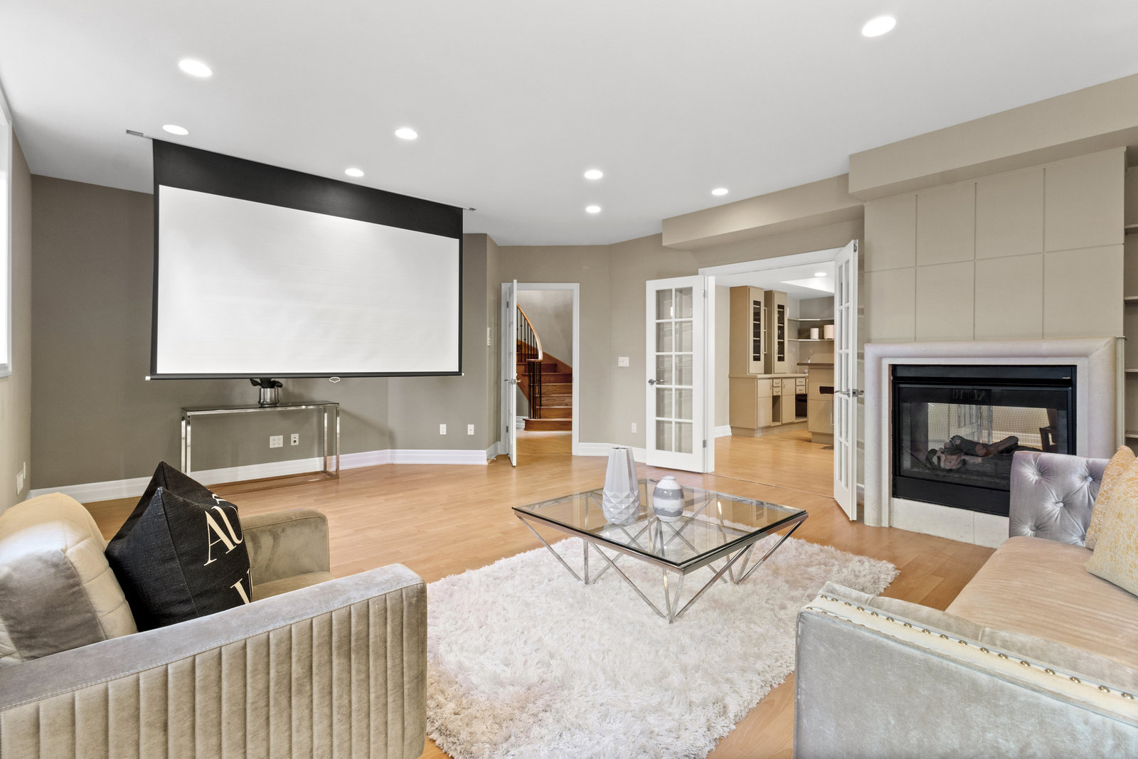 260 Princess Ave
