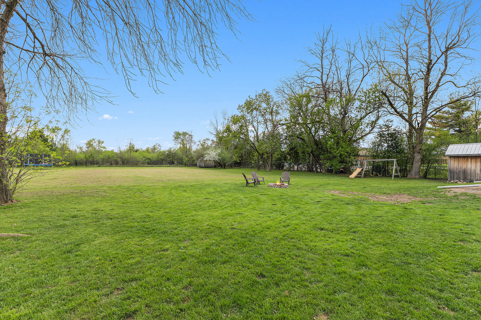 2937 Rideau Ferry Road