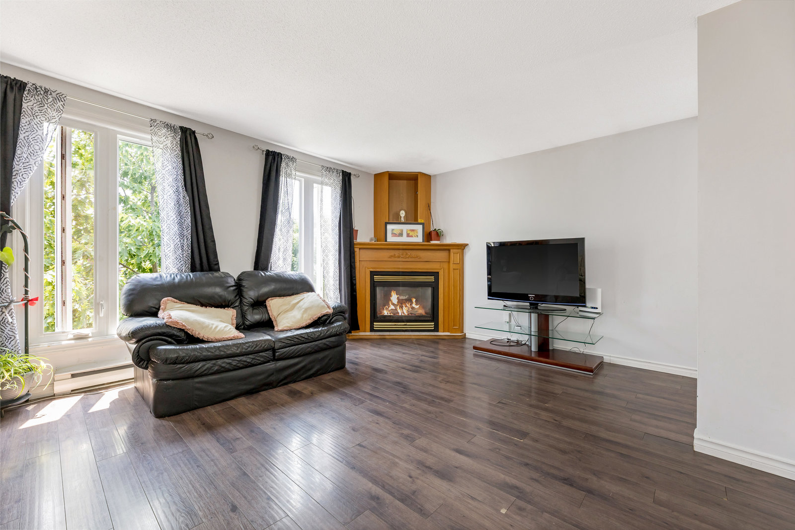 6 - 175 Elm Ridge Drive