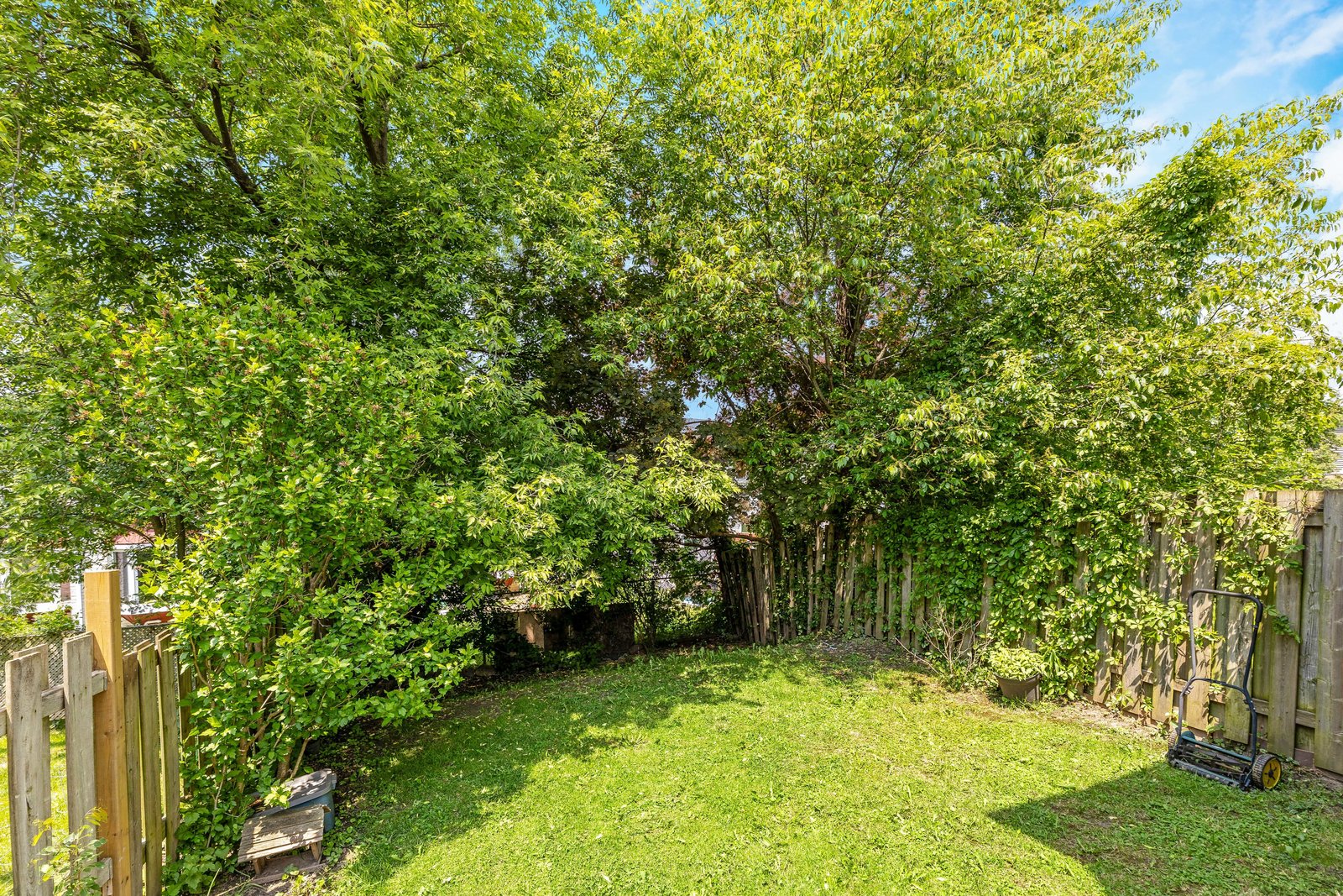 6 - 175 Elm Ridge Drive