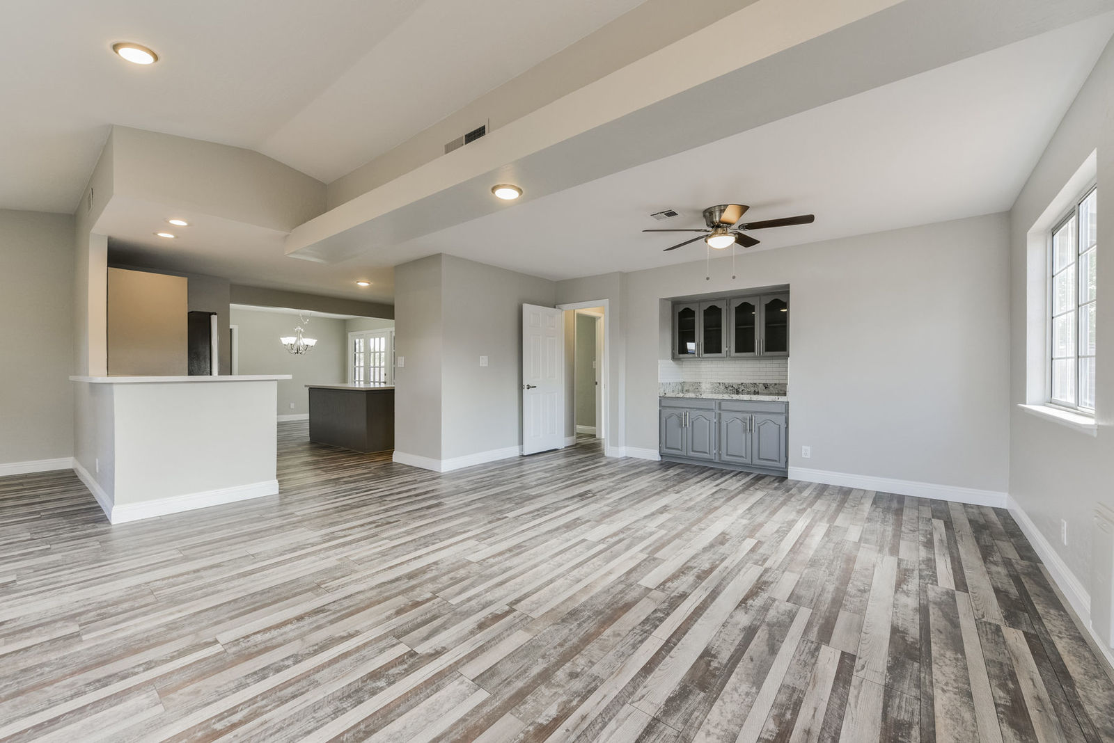 6445 Tanager Way
