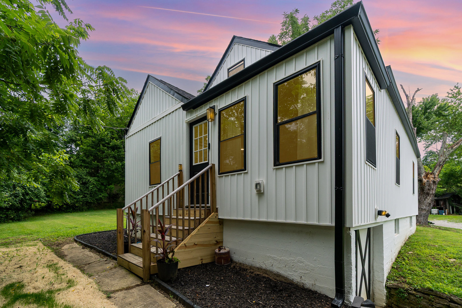3371 Cole Road