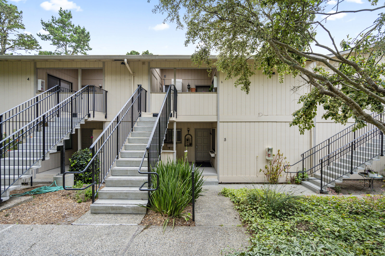 250 Forest Ridge Road#5 Monterey Ca. 93940