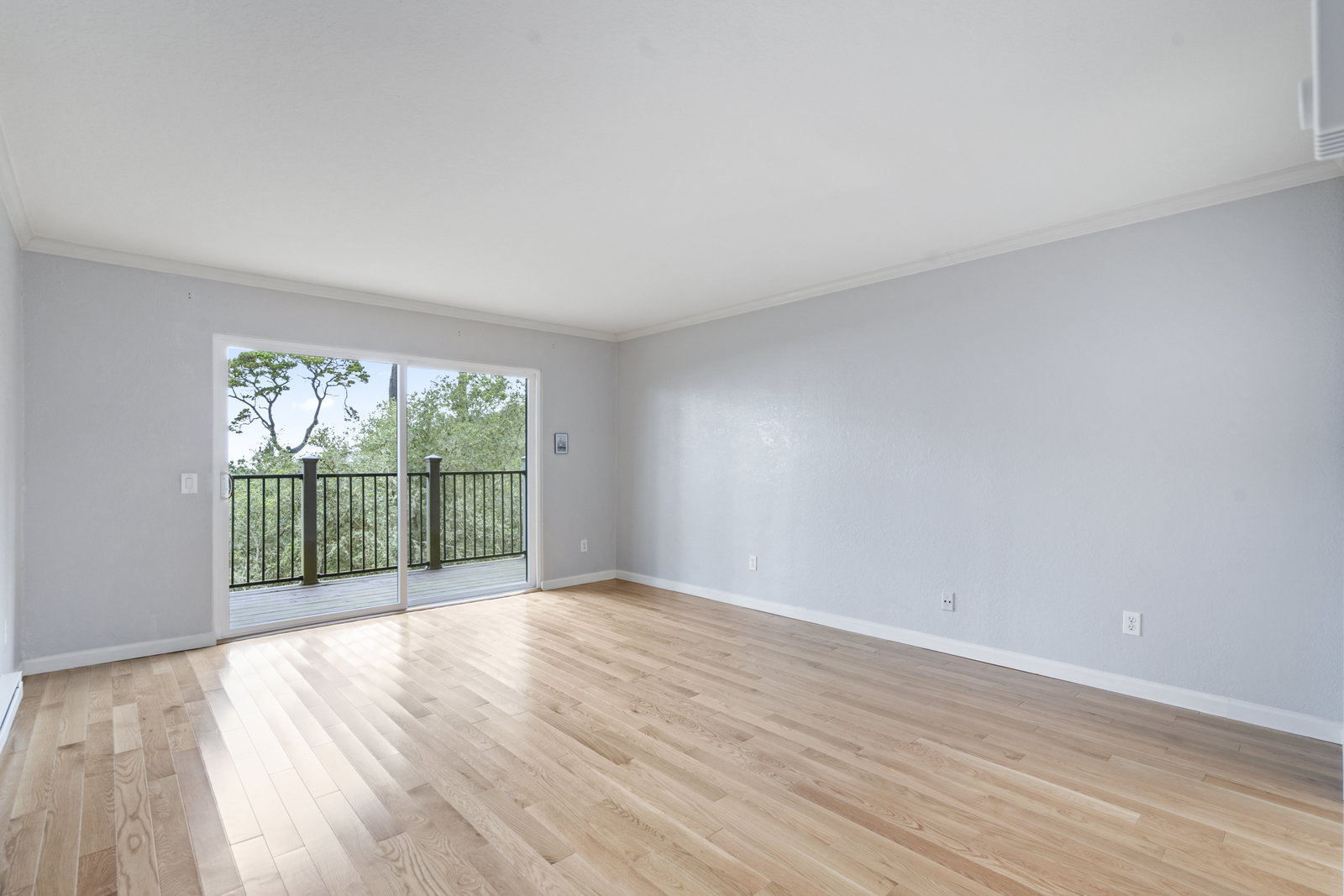 250 Forest Ridge Road#5 Monterey Ca. 93940