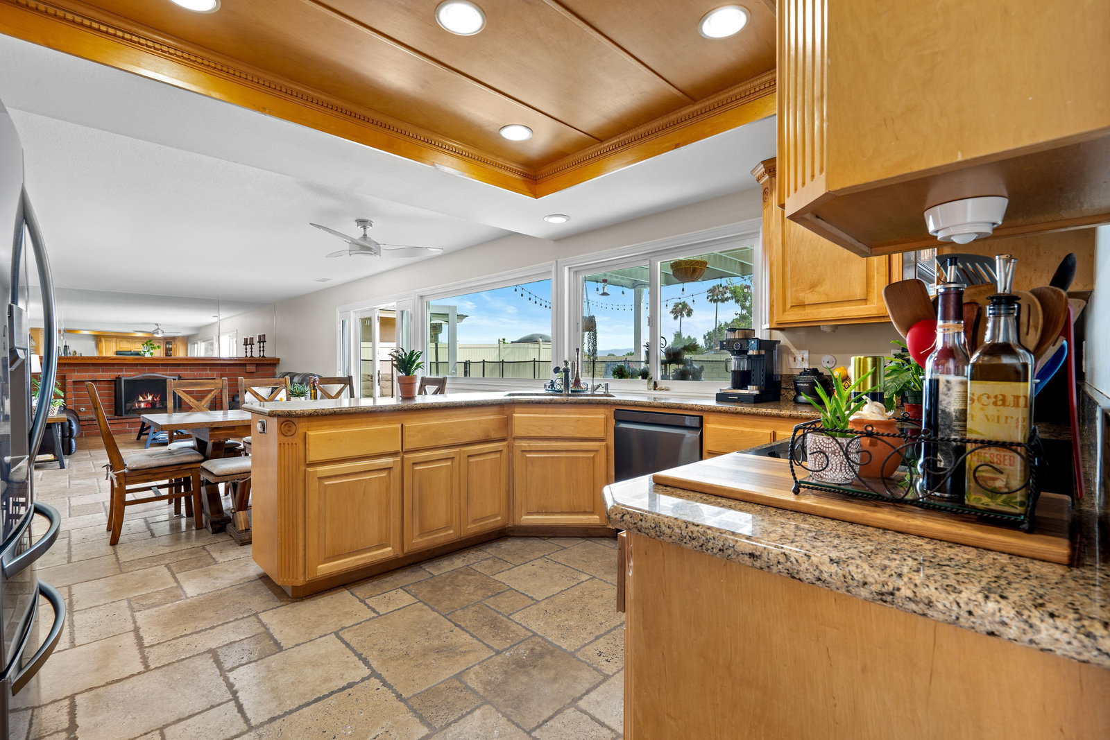 Anaheim Hills home for sale - 420 S Rolling Hills Place, Anaheim Hills - Photo 3