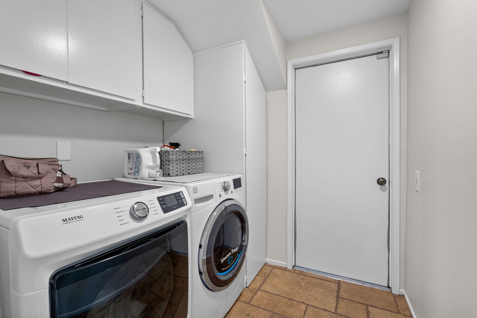 Anaheim Hills home for sale - 420 S Rolling Hills Place, Anaheim Hills - Photo 4