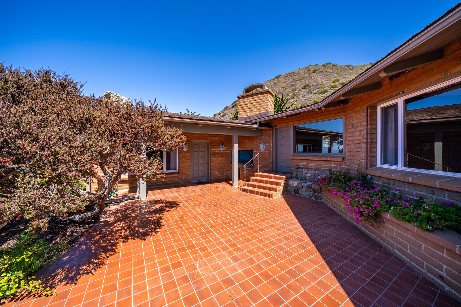 18844 Cabrillo Hwy