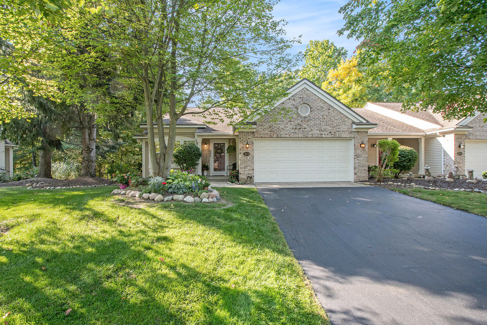 3876 Old Elm Drive Southeast