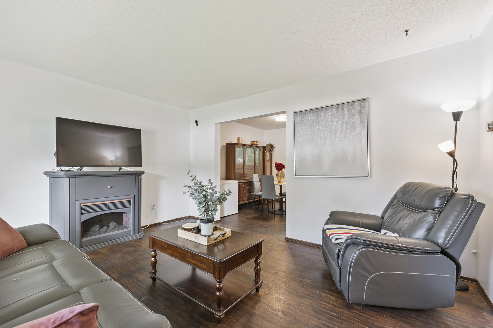 102 Rutherford Road North