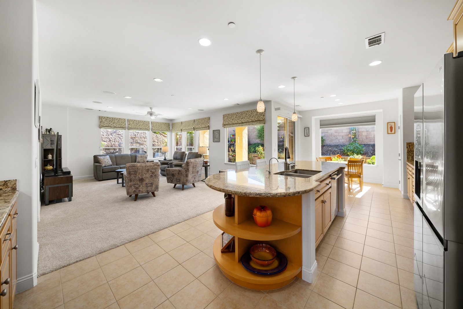 1147 Contessa Way