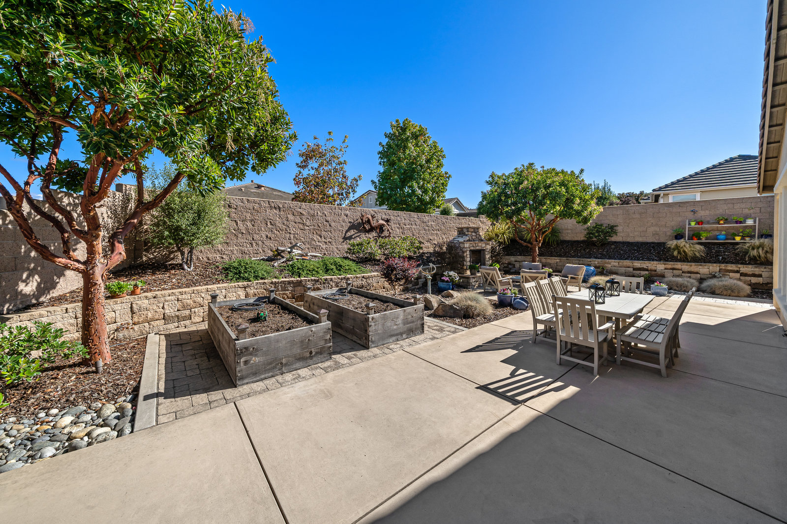 1147 Contessa Way