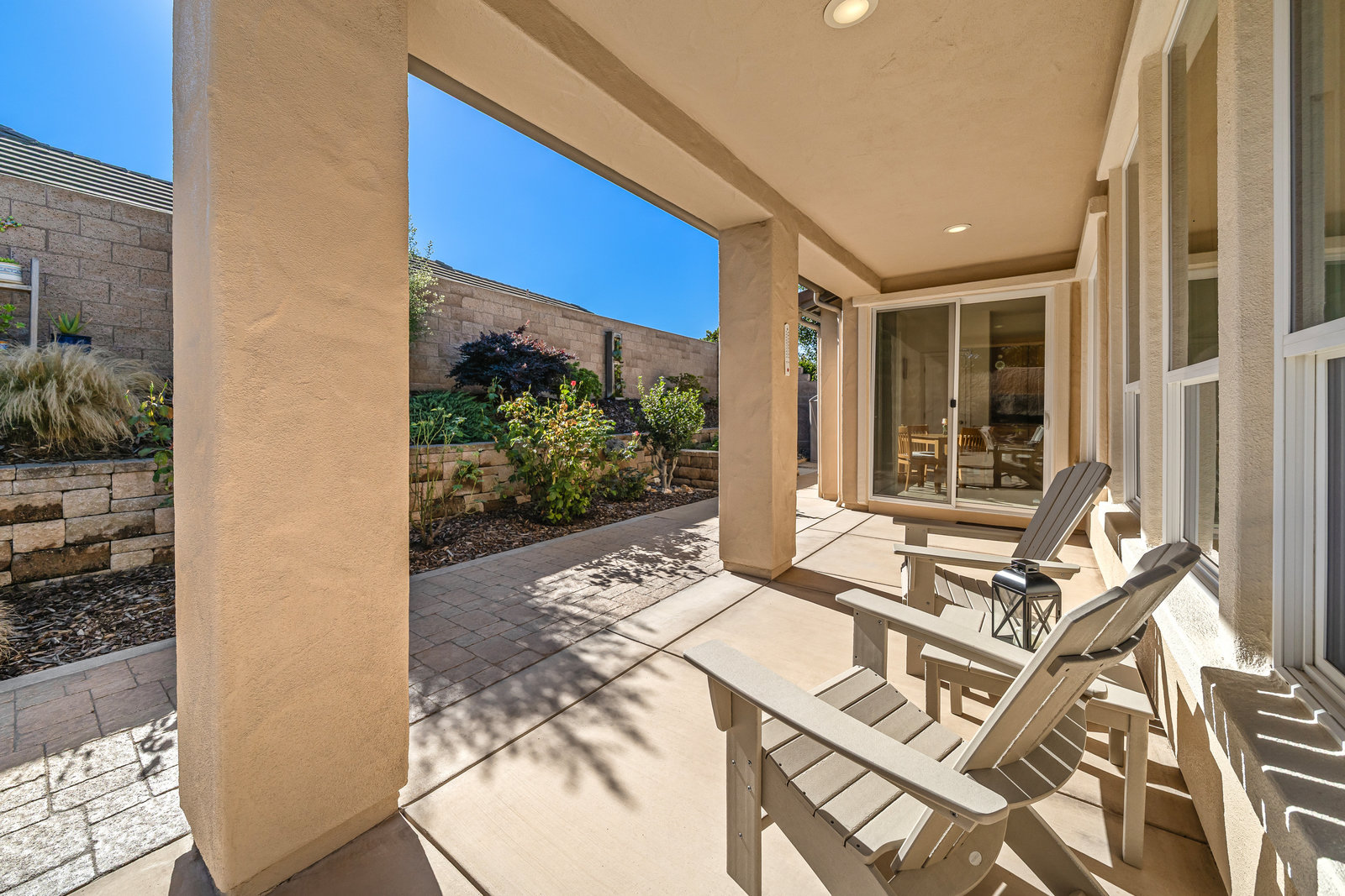 1147 Contessa Way