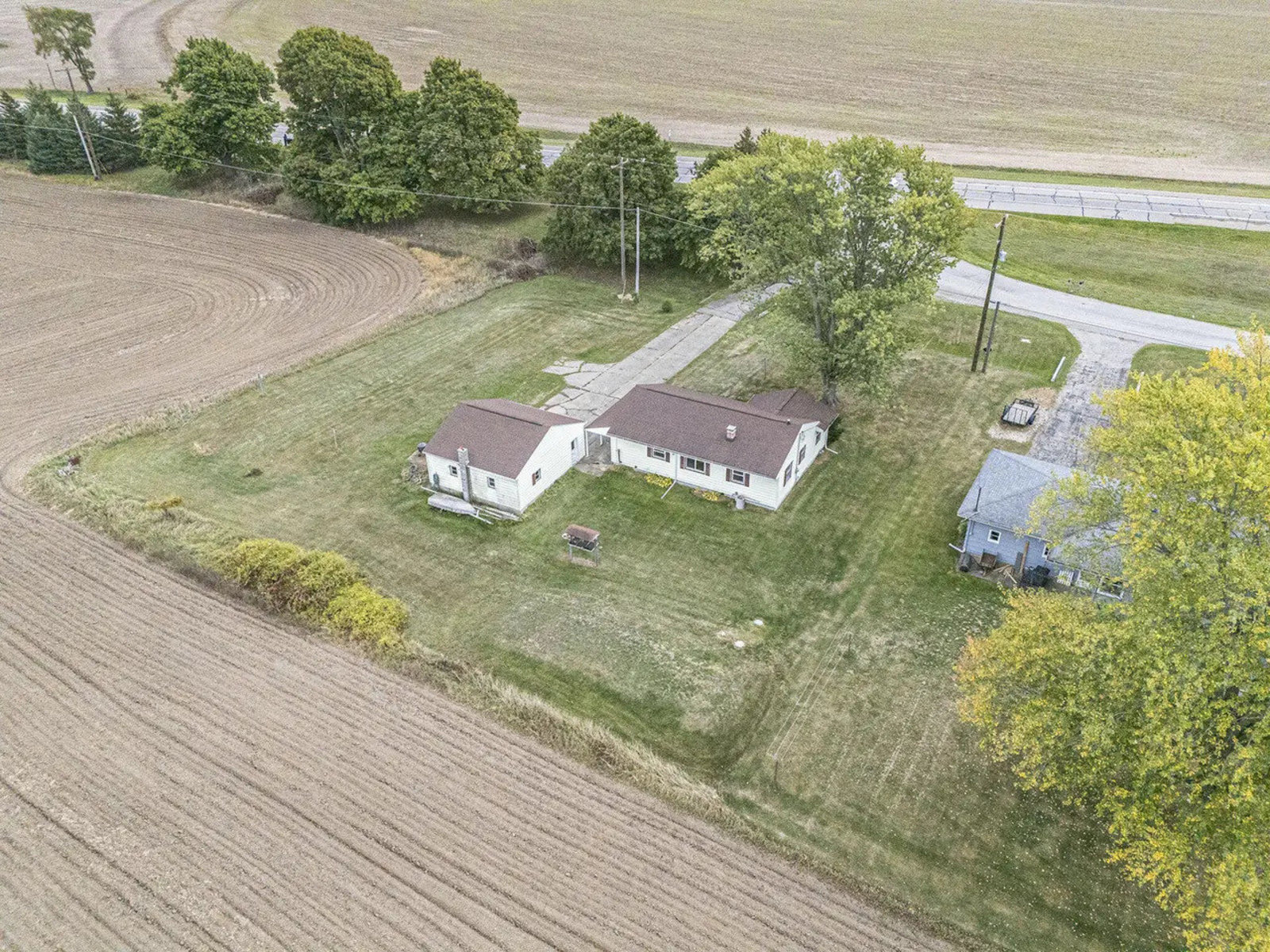 926 Weaver Rd