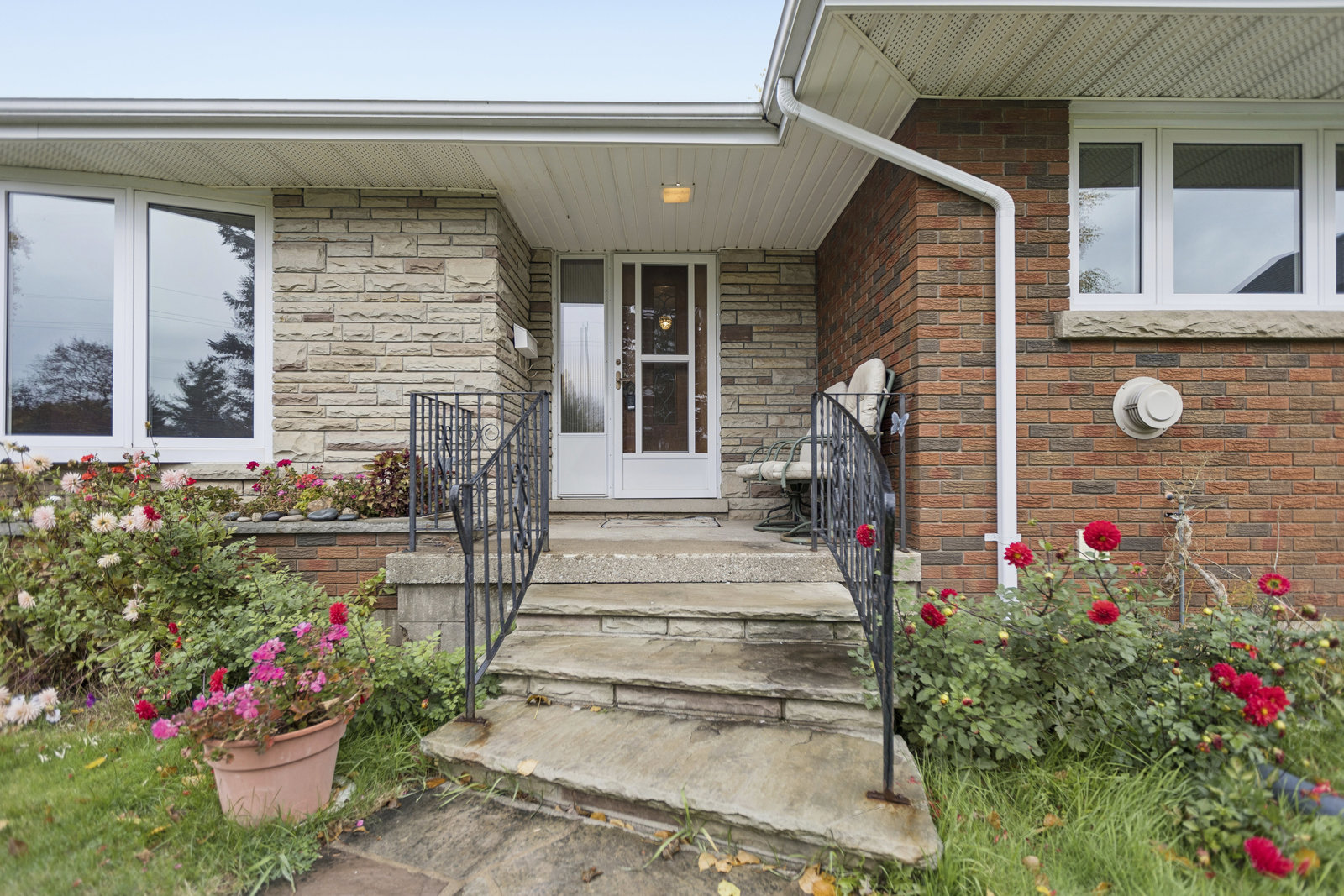 159 Churchill Road South