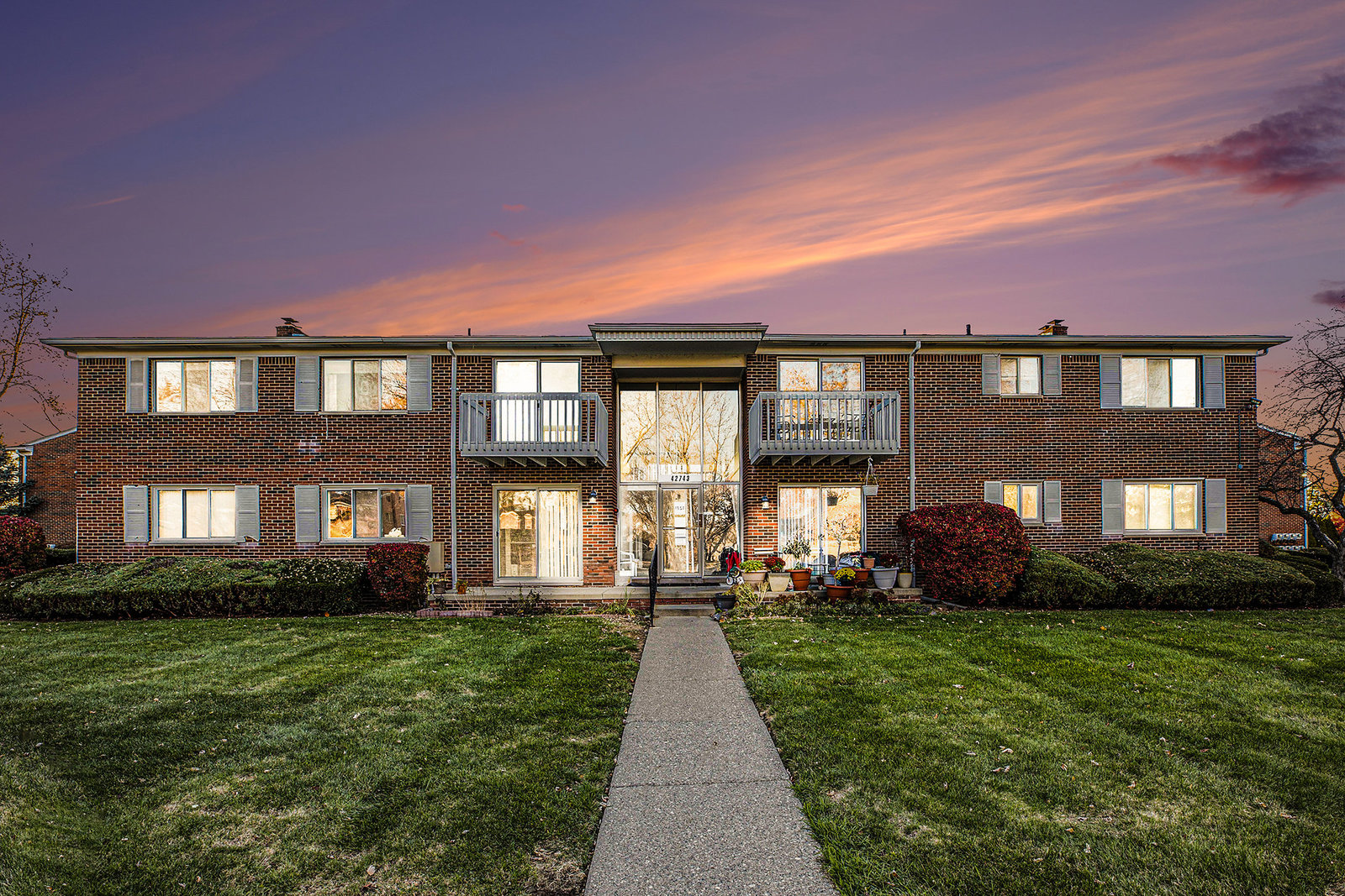 42743 Sheldon Place