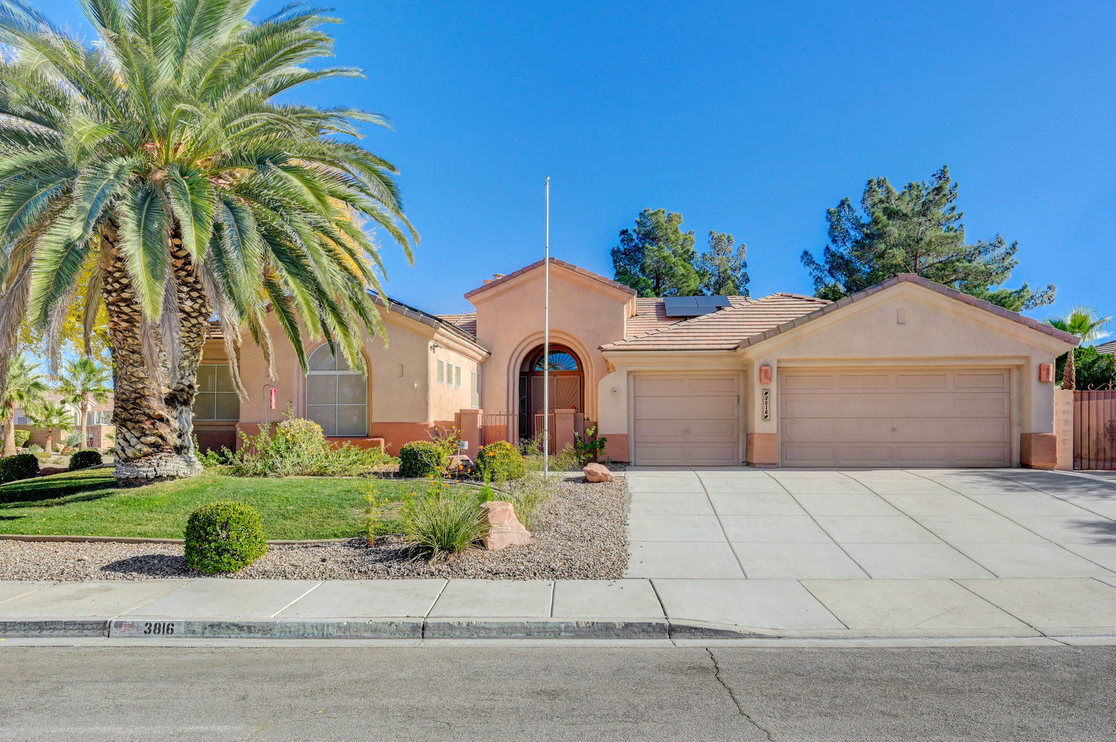 3816 North Old Orchard Court