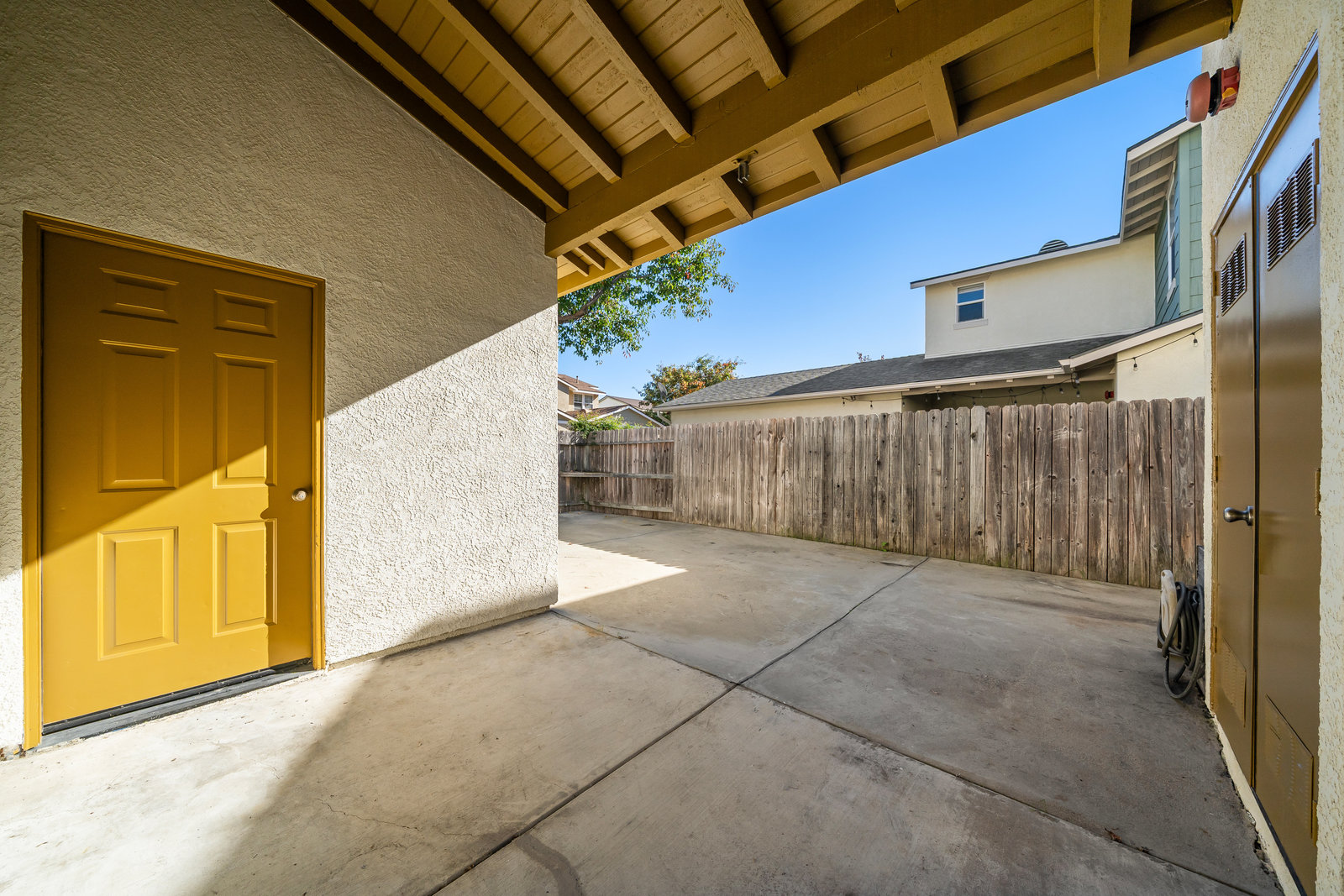 1732 Singletree Ct