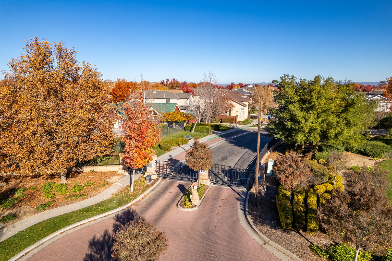 2823 Cottage Ln