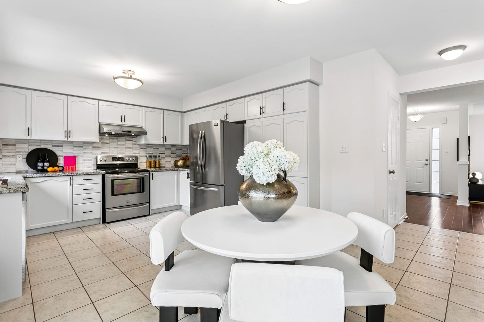 2262 Pell Crescent