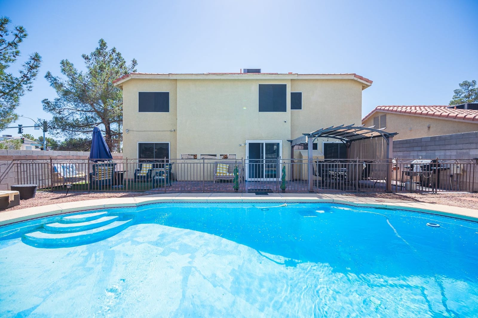 8500 W Gilmore