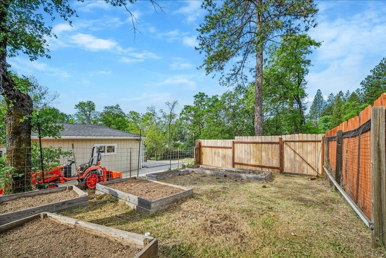 709 Cole Rd