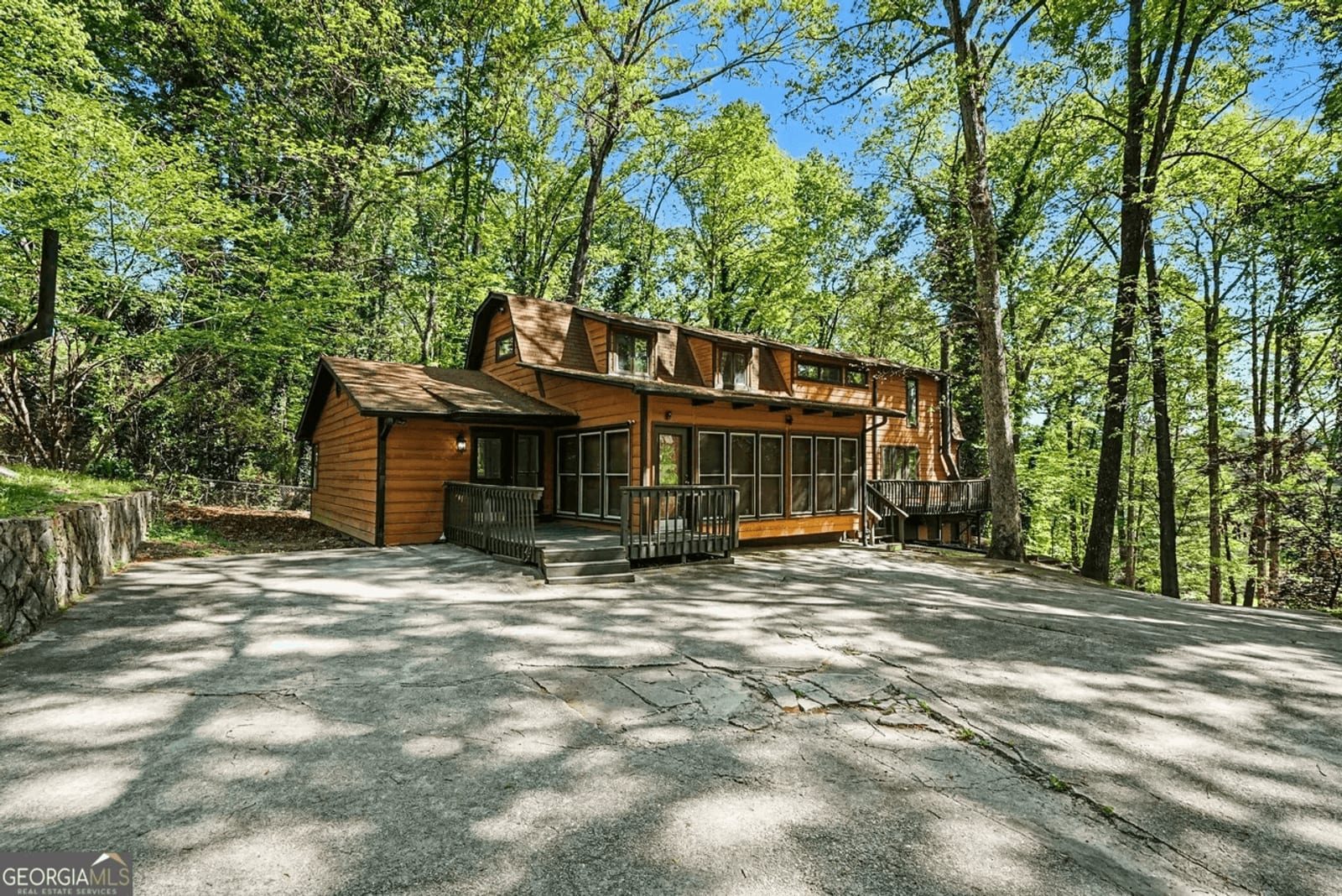 2530 Rockbridge Rd NW