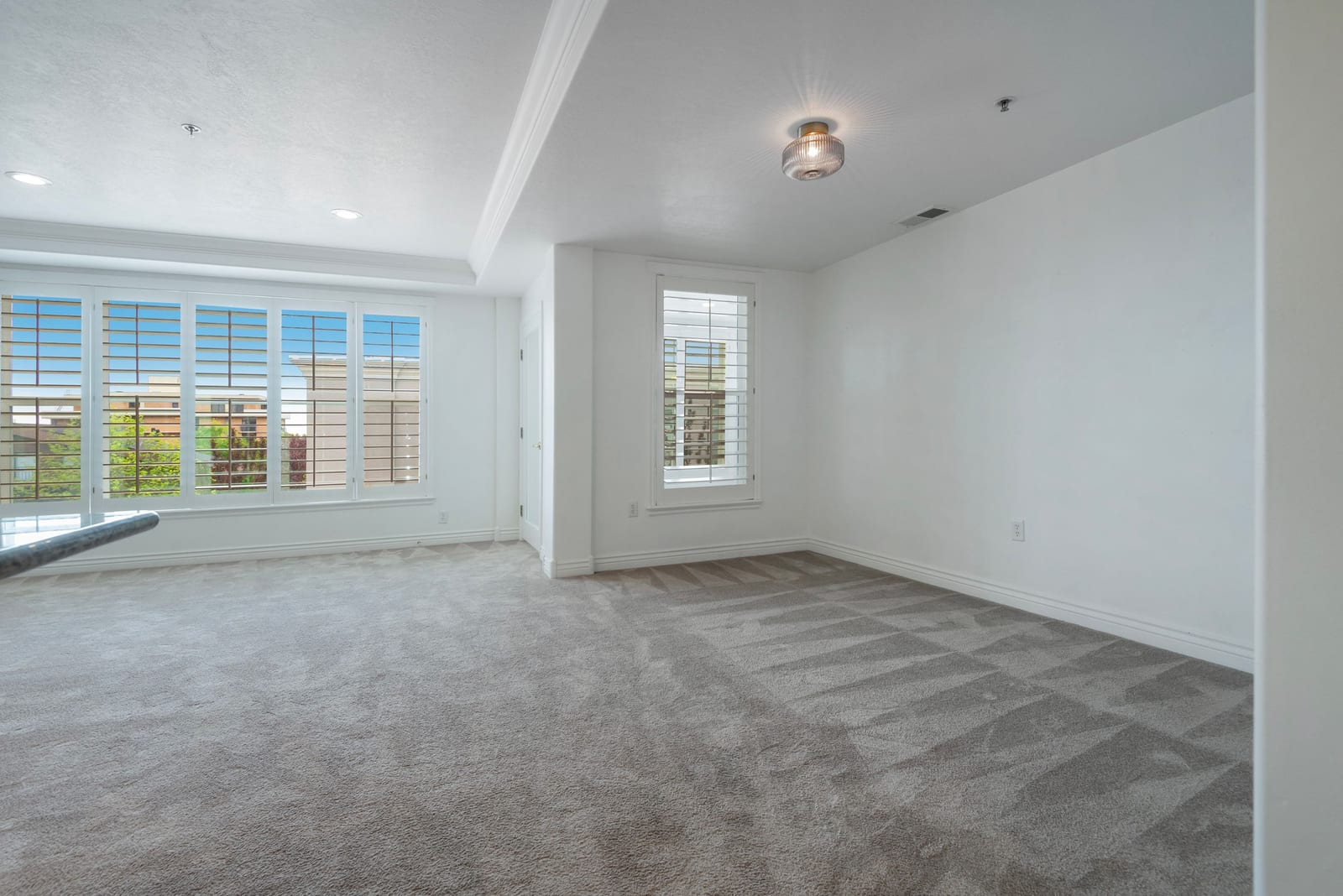 3075 E. Kennedy Drive, #210 | VUE Christies International Real Estate