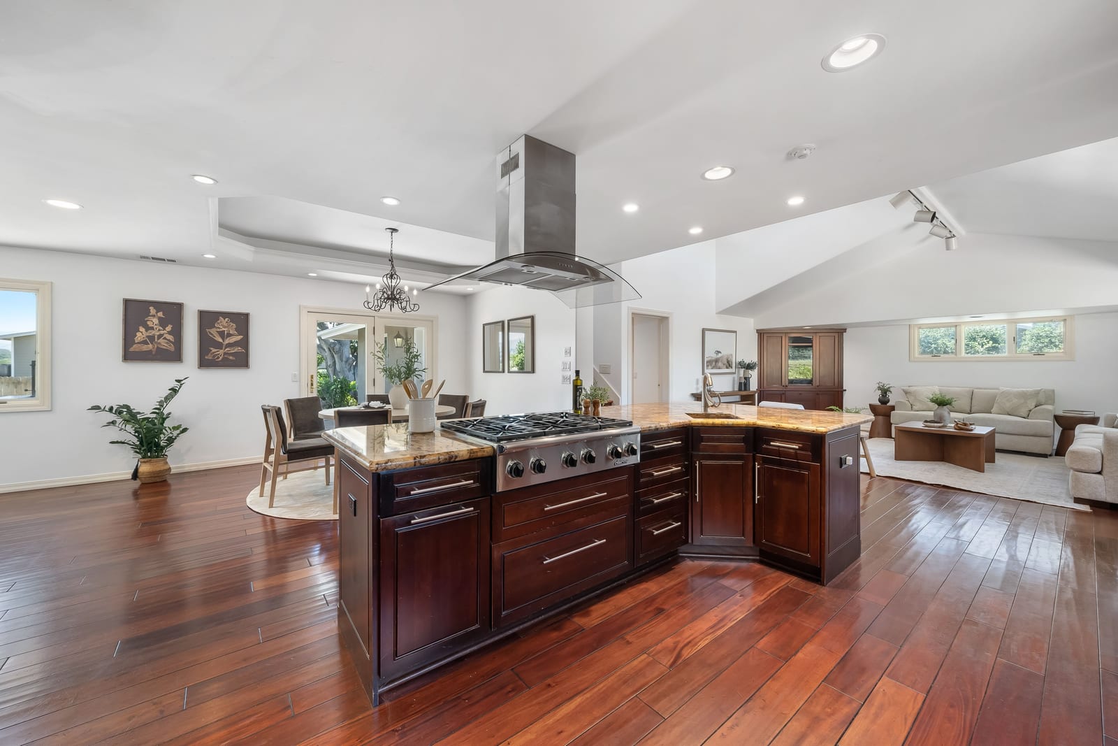 165 West El Campo Rd