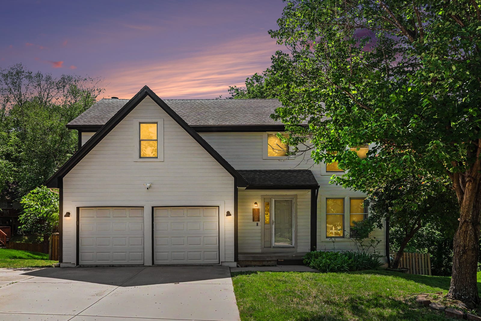 7106 North Holly Court