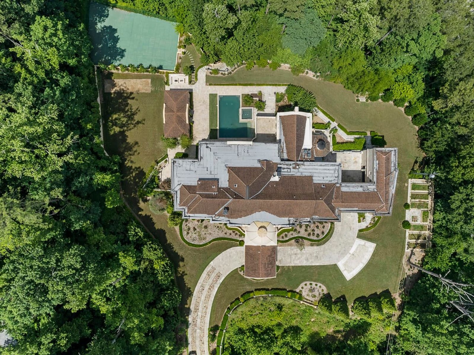 Overhead aerial of the estate and grounds